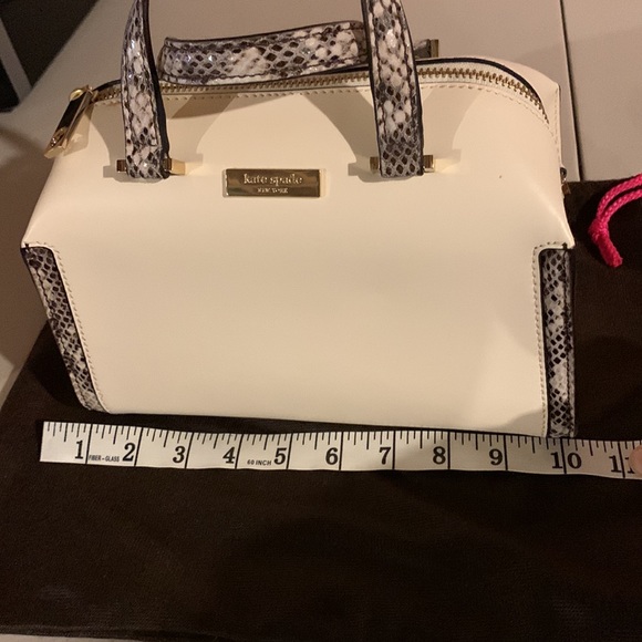 COPY - Kate Spade purse / crossbody - Picture 8 of 10